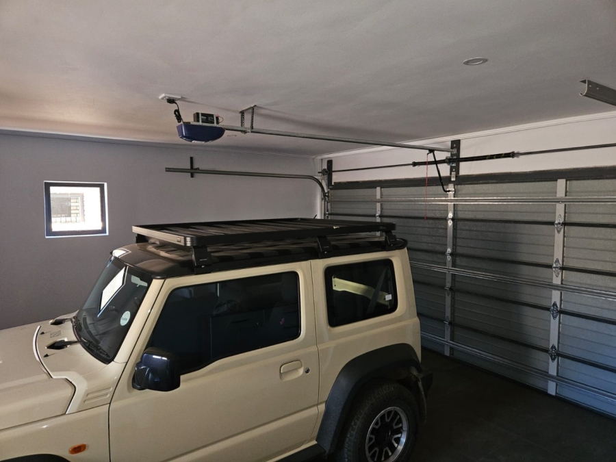 5 Bedroom Property for Sale in Wilkoppies North West